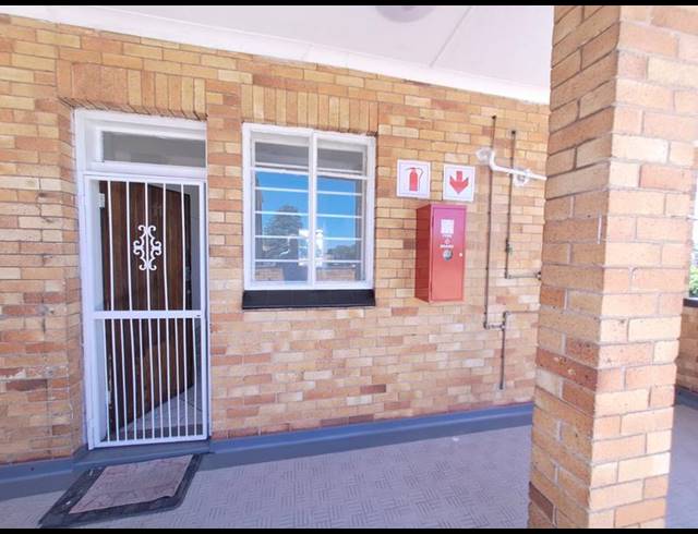 1 BEDROOM APARTMENT FOR SALE IN PRIMROSE